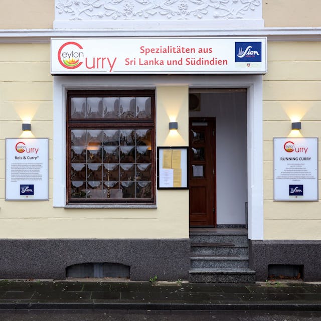 Außenansicht des Restaurants Ceylon Curry in Leverkusen