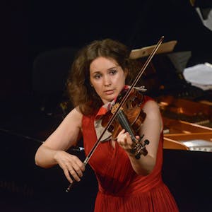 Stargeigerin Patricia Kopatchinskaja bei einem Konzert in Gmunden.