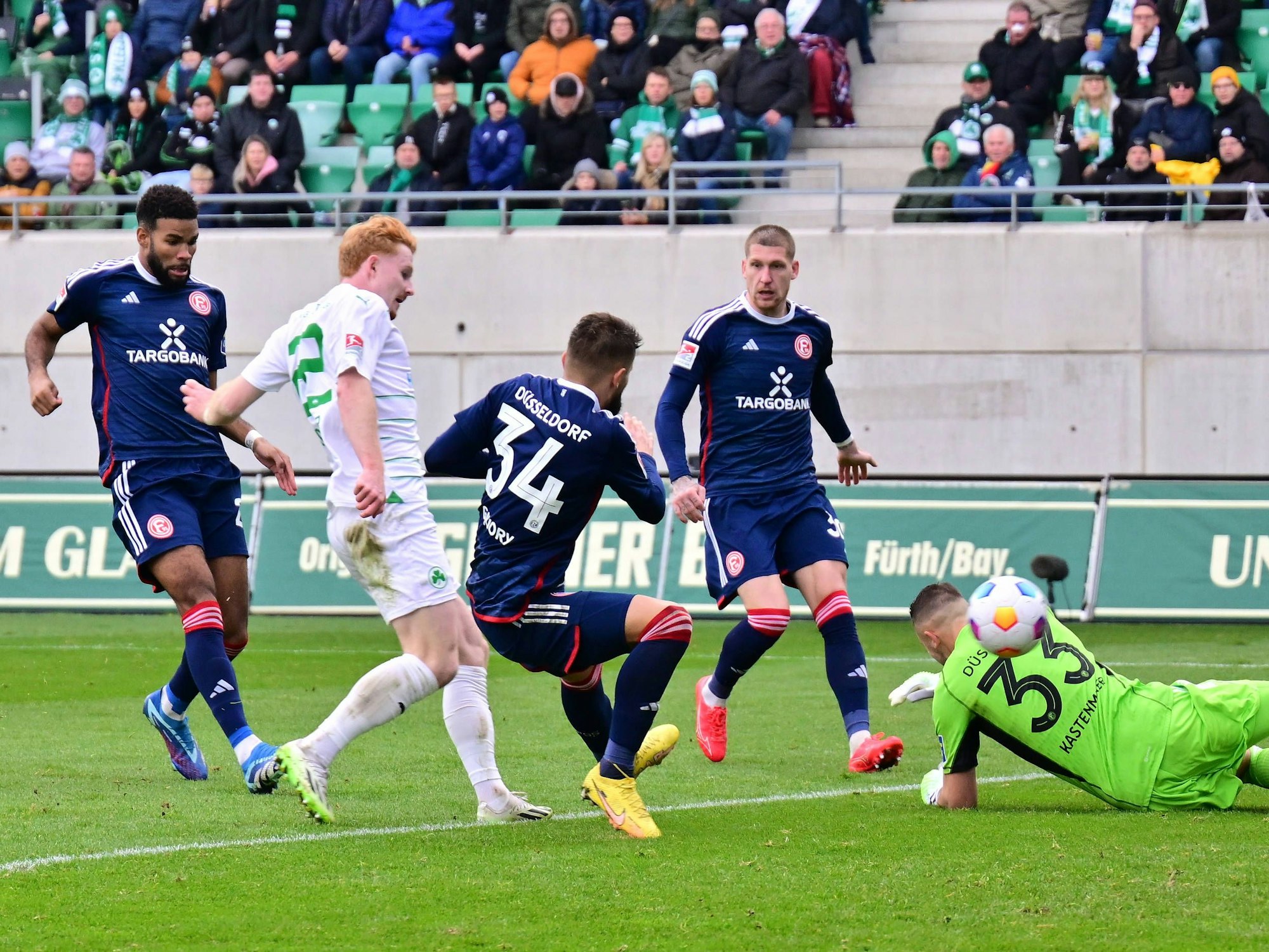 Greuther Fürth trifft gegen Fortuna Düsseldorf zum 1:0.