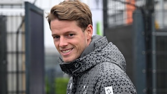 Jonas Omlin steht am Trainingsplatz noch Borussia Mönchengladbach.