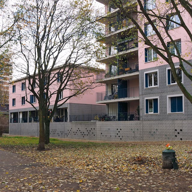 Der Neubau an der Schwalbacher Straße 55 in Köln-Zollstock.
