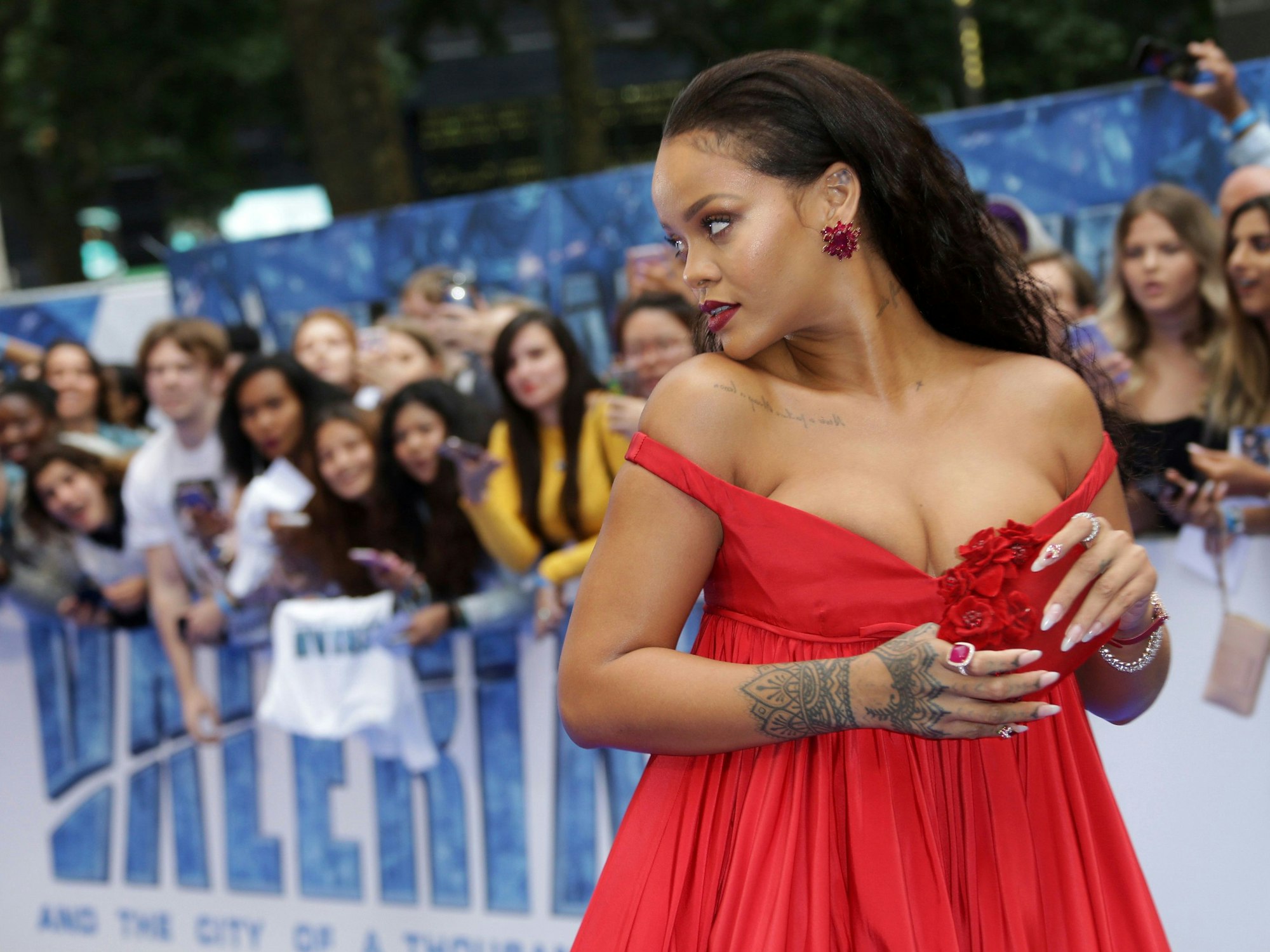 Megastar Rihanna (hier 2017 zu sehen) raubt ihren Fans mal wieder den Atem.