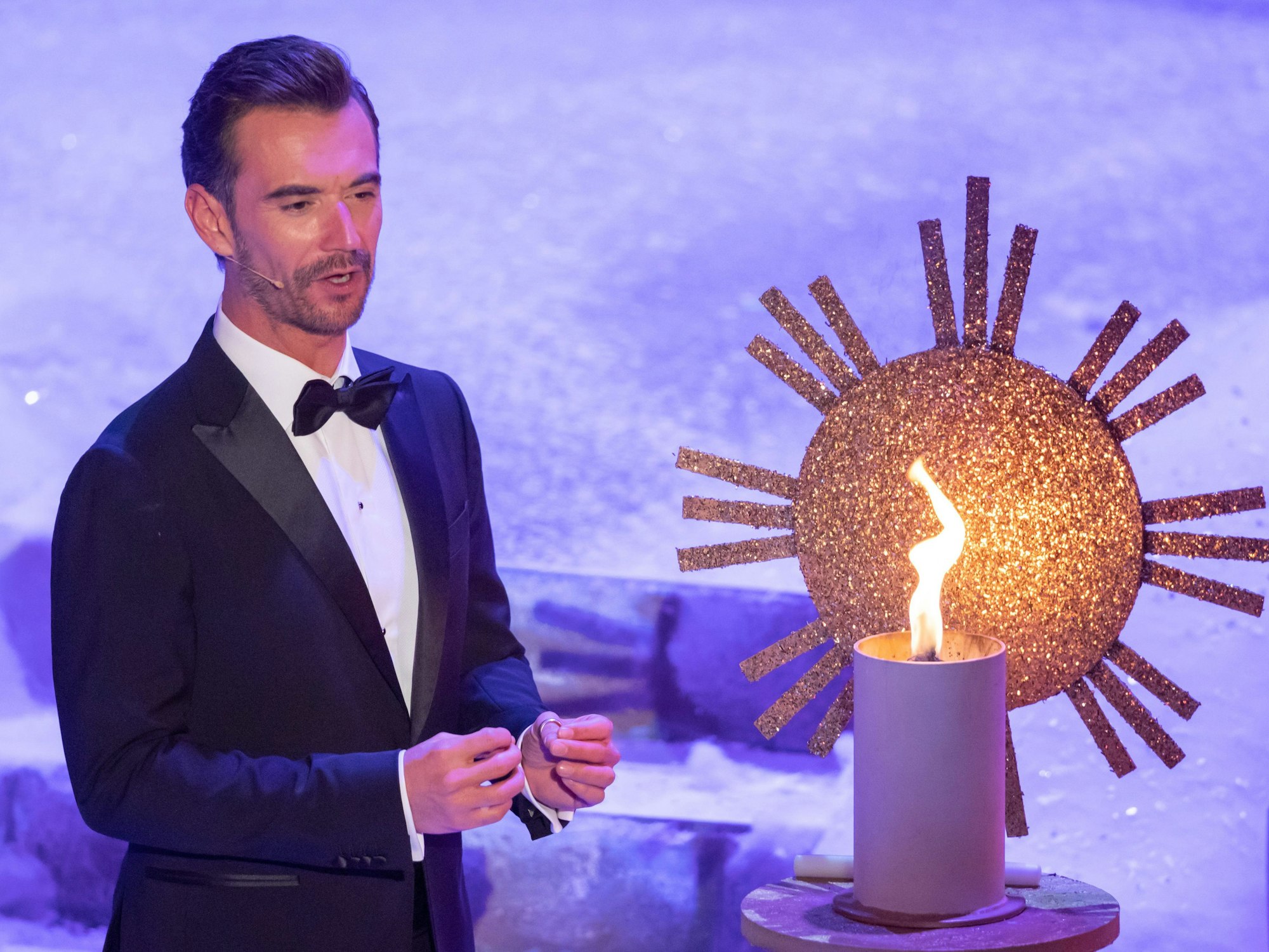 Moderator Florian Silbereisen beim Auftritt in der ARD-Weihnachtsshow "Adventsfest der 100.000 Lichter".