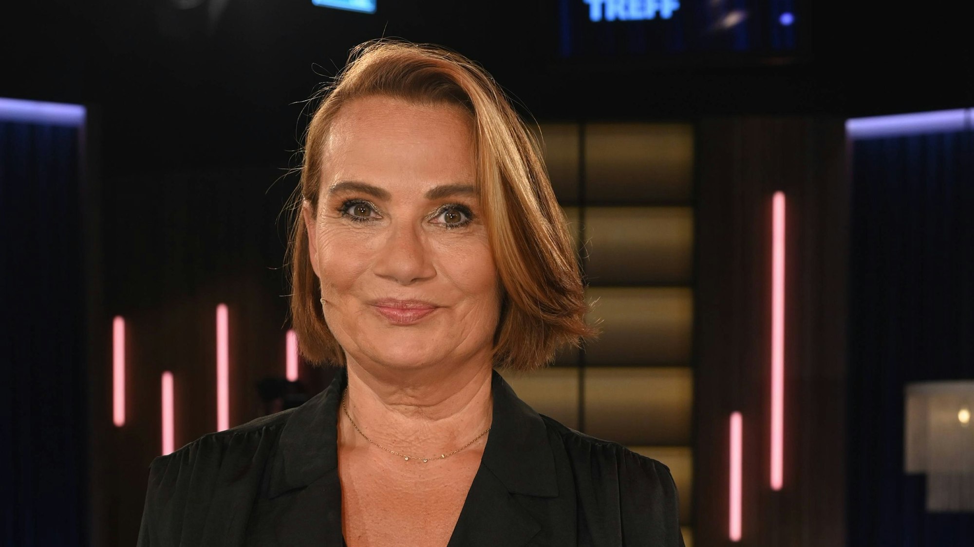 Die Schauspielerin Jenny Jürgens zu Gast in der WDR Talkshow „Kölner Treff“