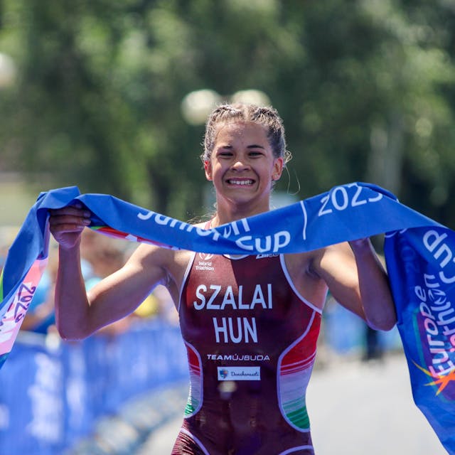 Fanni Szalai, 15-jähriges Top-Talent aus Ungarn, verstärkt das Kölner Triathlon Team.
