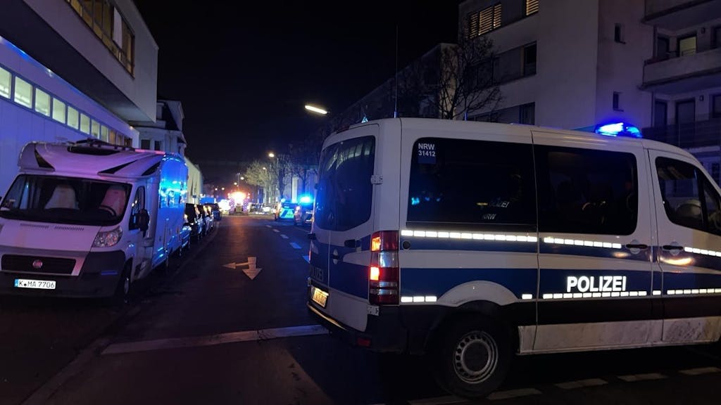 In Köln-Ehrenfeld ist es am Donnerstagabend (7. Dezember) zu einer Schussabgabe durch Polizeikräfte gekommen.
