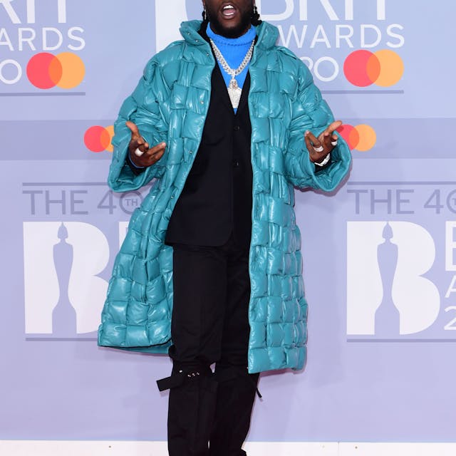 Der Musiker Burna Boy bei der Verleihung der Brit Awards 2020