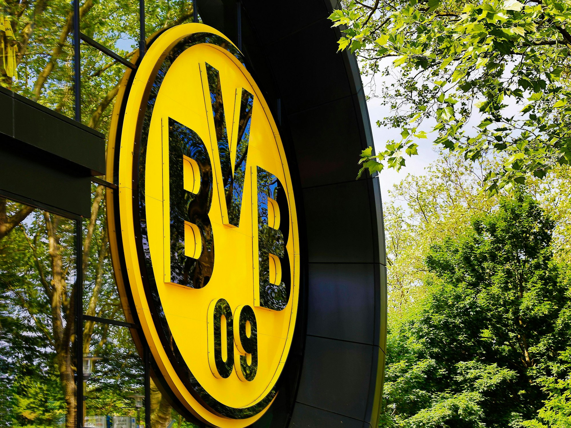BVB Vereinswappen an der BVB-FanWelt.