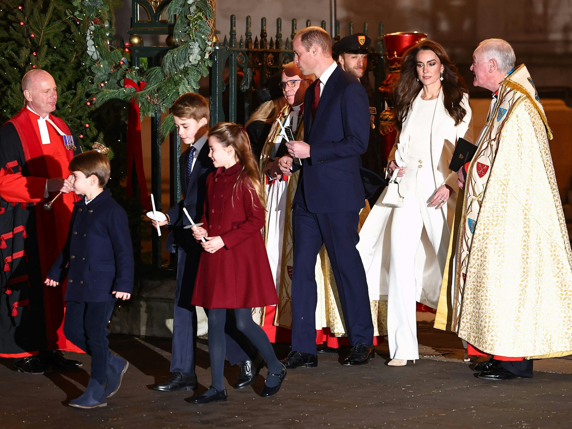 Prinz William, Prinz George, Prinzessin Kate, Prinz Louis und Prinzessin Charlotte beim Weihnachtskonzert „Together At Christmas“ in der Westminster Abbey in London.