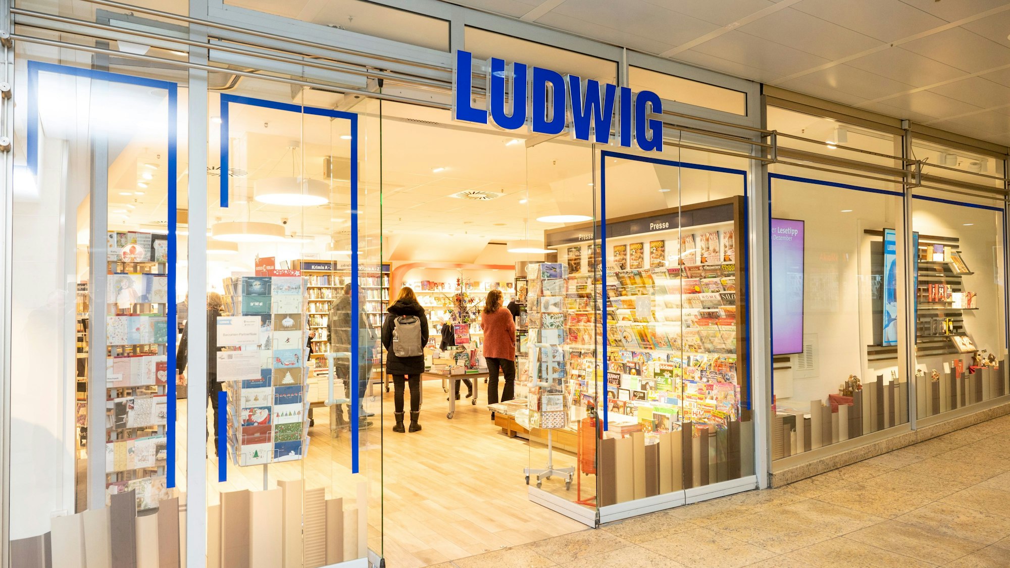 Die neuen Räume der Buchhandlung Ludwig im Kölner Hauptbahnhof.