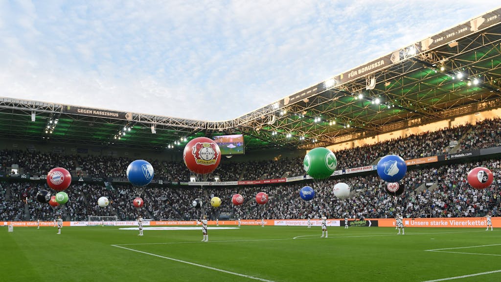 Eröffnungszeremonie zum Bundesligastart im Borussia Park.
