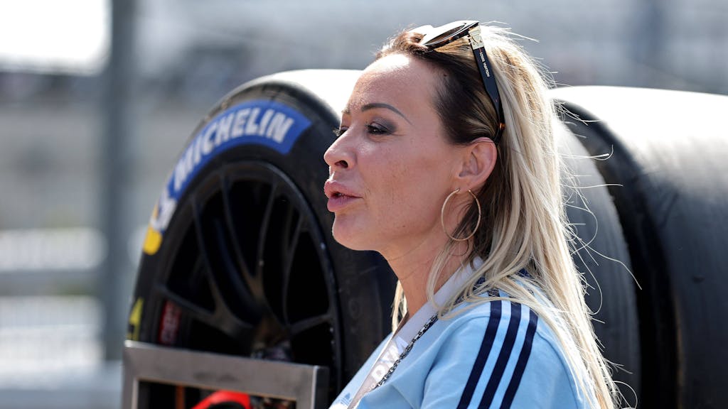 Cora Schumacher im August 2022 beim DTM-Lauf auf dem Nürburgring.