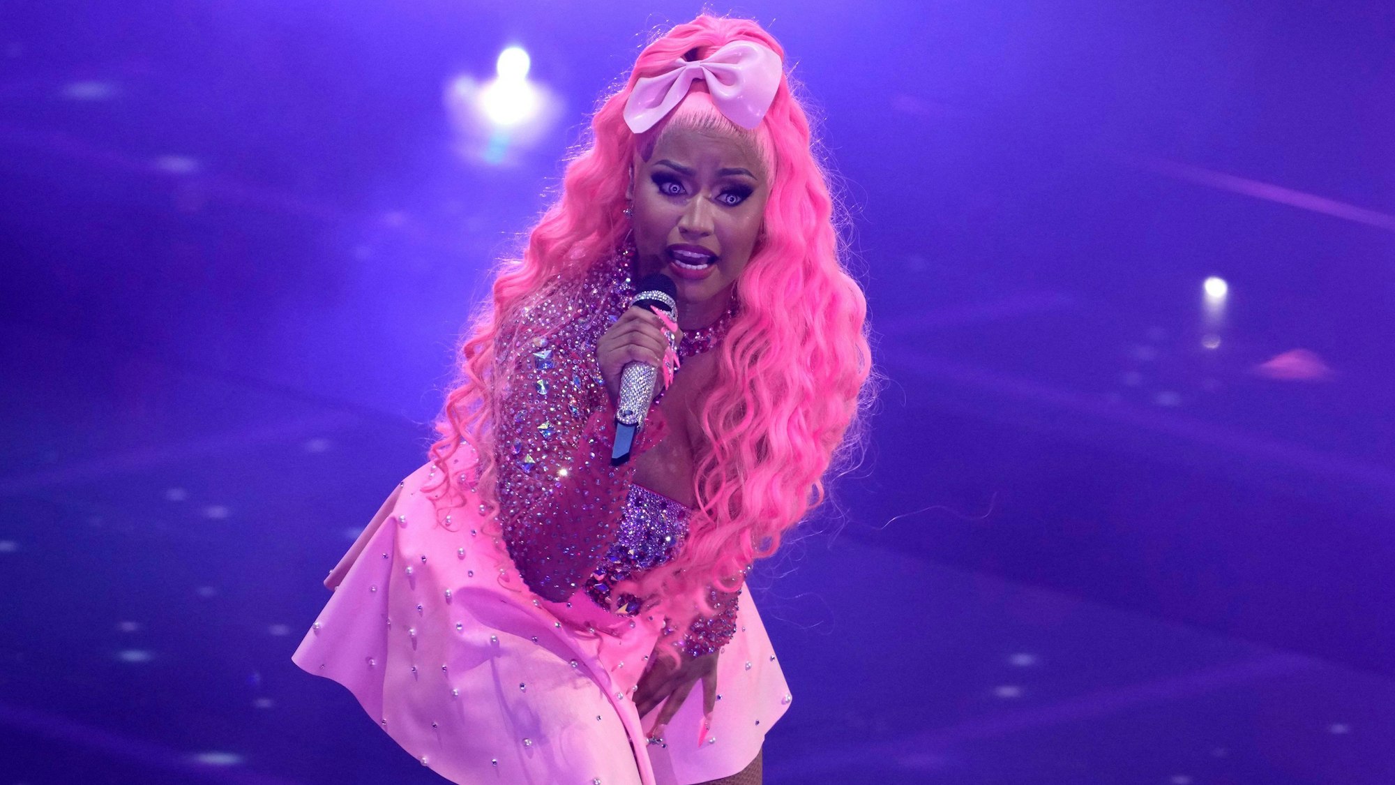 Nicki Minaj performt ein Medley bei den MTV Video Music Awards im Prudential Center.