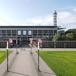 Auch im Kölner Rhein-Energie-Stadion Cologne finden Spielen der Fußball-EM 2024 statt.