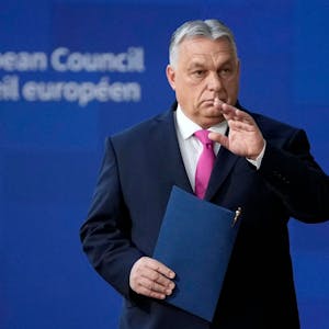 Viktor Orbán, Ministerpräsident von Ungarn, beim EU-Gipfel in Brüssel. Bei der Abstimmung über eine Aufnahme der Ukraine verließ er den Raum. Hilfsgelder für Kiew blockierte der Ungar.
