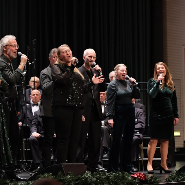 Das Vokalensemble AmaSing aus Dänemark singt beim Weihnachtskonzert des Deutz-Chores 2023