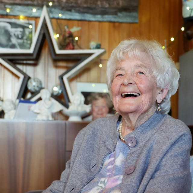 Die 100-jährige Anni Scheider erzählt aus ihrem Leben.