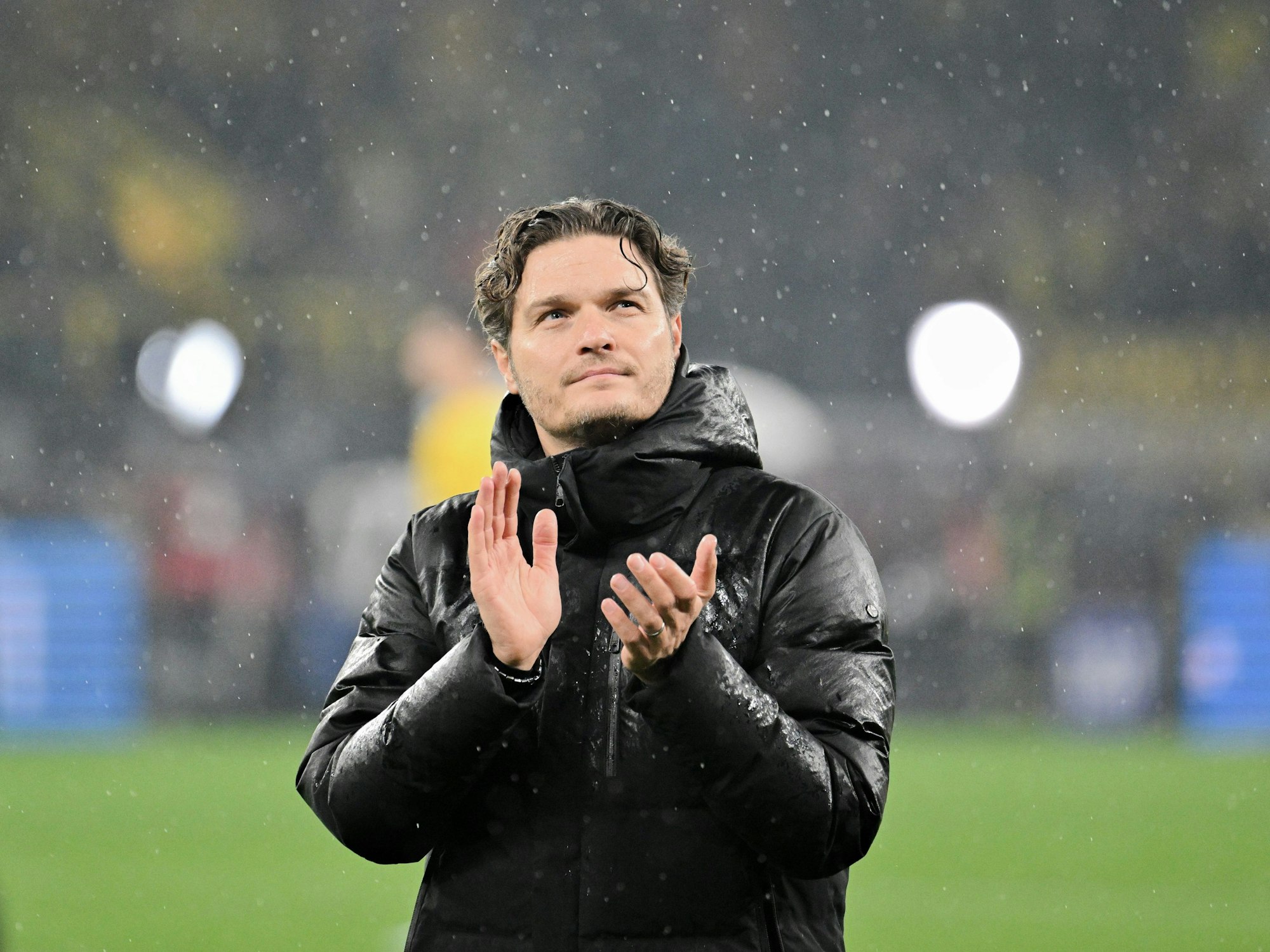 Edin Tezic am 19. Dezember 2023 beim Spiel von Borussia Dortmund gegen den FSV Mainz 05.