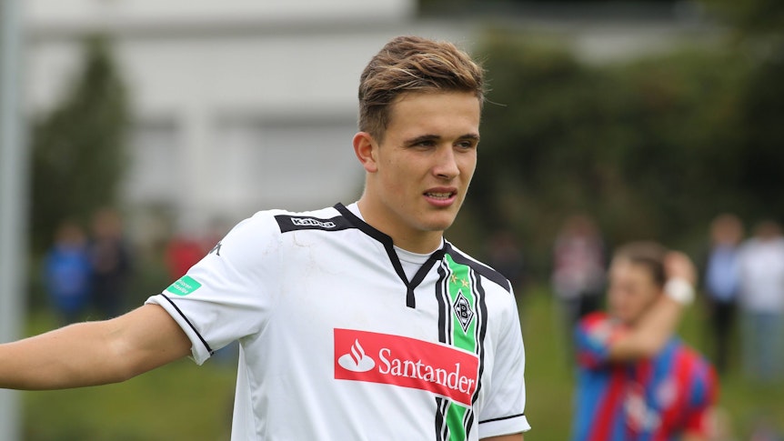 Dennis Eckert im Borussia-Trikot.