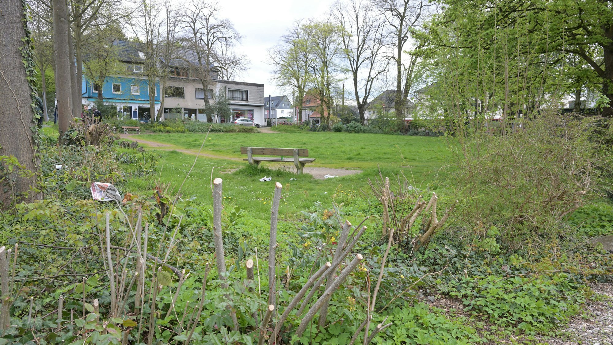 Das Foto zeigt den Park an der Wilhelm-Klein-Straße in Refrath