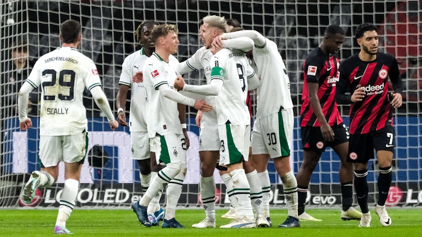 Borussia Mönchengladbach bejubelt den zwischenzeitlichen Führungstreffer.