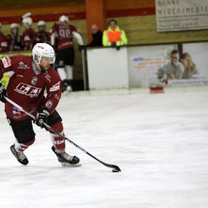 Eishockey- EHC Troisdorf verliert gegen die TuS Wiehl Penguins.