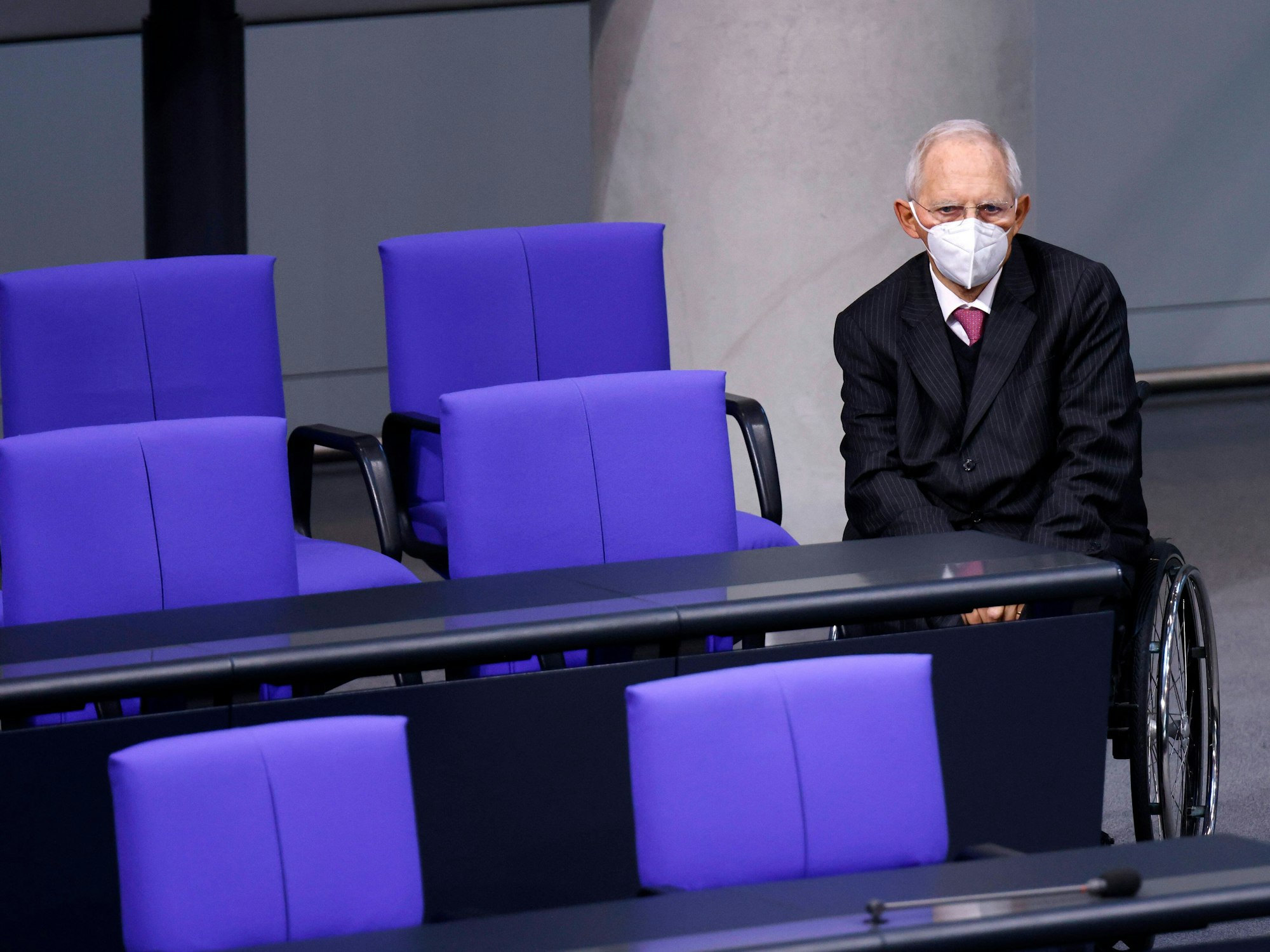 Wolfgang Schäuble in der 9. Sitzung des Deutschen Bundestages im Reichstagsgebäude, hier im Dezember 2021 in Berlin.