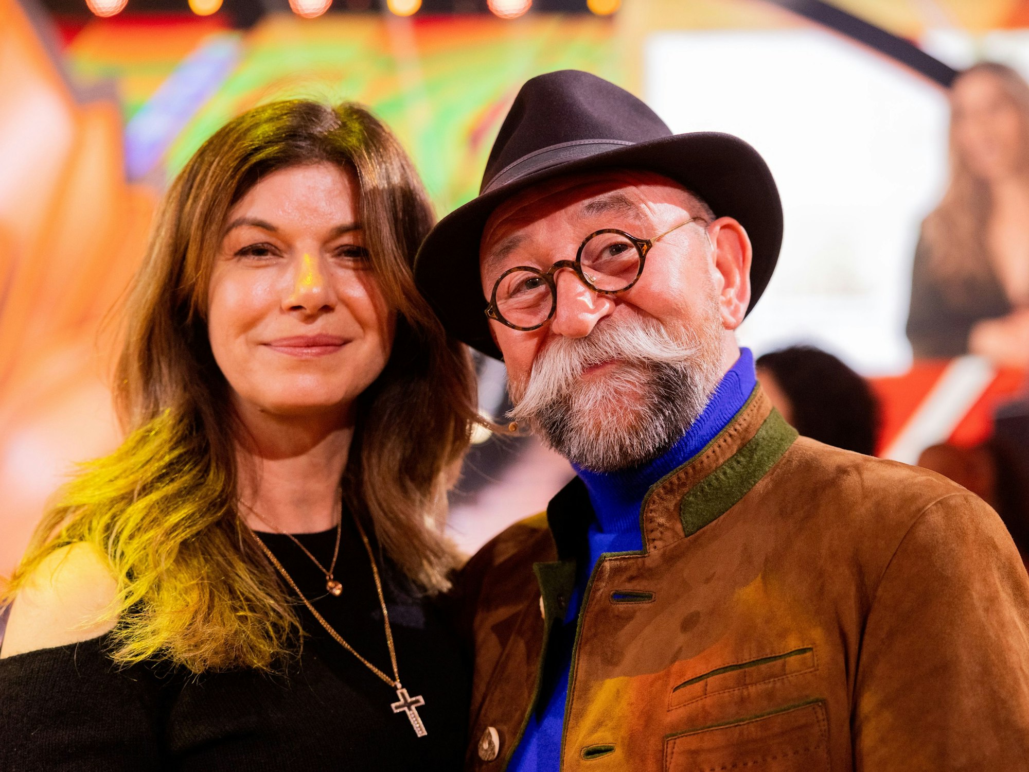 Horst Lichter, Fernsehkoch und Autor, und seine Frau Nada Lichter stehen in der RTL-Tanzshow "Let's Dance" im Coloneum auf dem Parkett.
