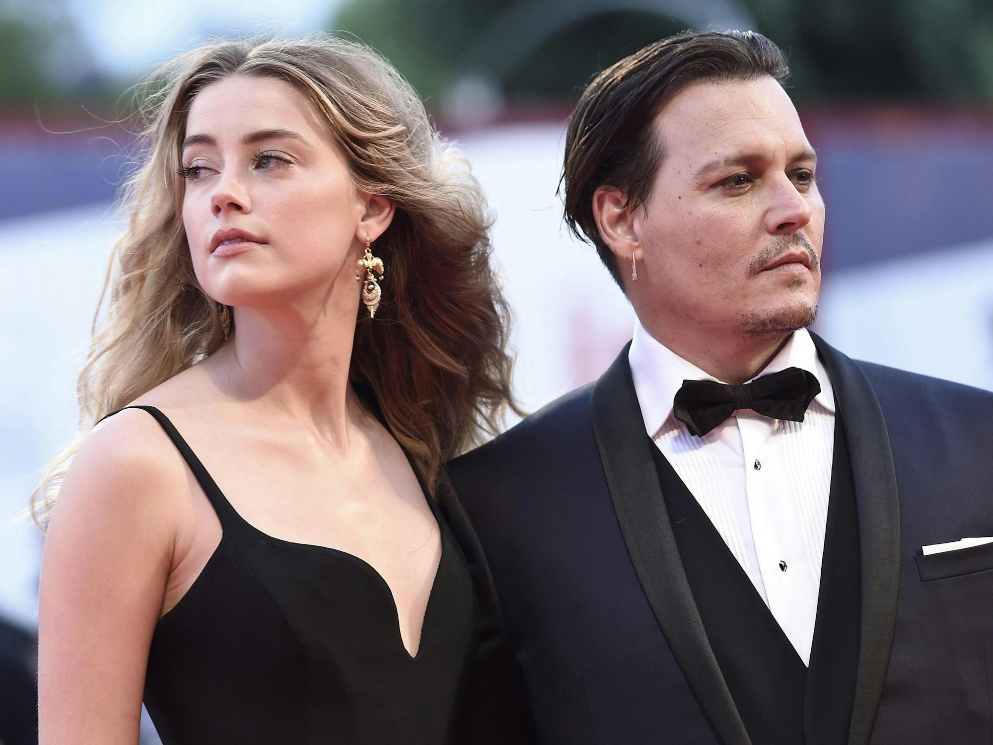 Das US-Schauspielerpaar Amber Heard und Johnny Depp kommt am 4. September 2015 bei den Filmfestspielen in Venedig zur Premiere des Films "Black Mass"
