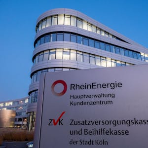 Die Zentrale der Rhein-Energie, der Kölner Grundversorger hatte erst zum Jahreswechsel die Strompreise gesenkt. Laut einem Vergleichsportal könnten diese 2024 aber deutlich steigen. (Symbolbild)