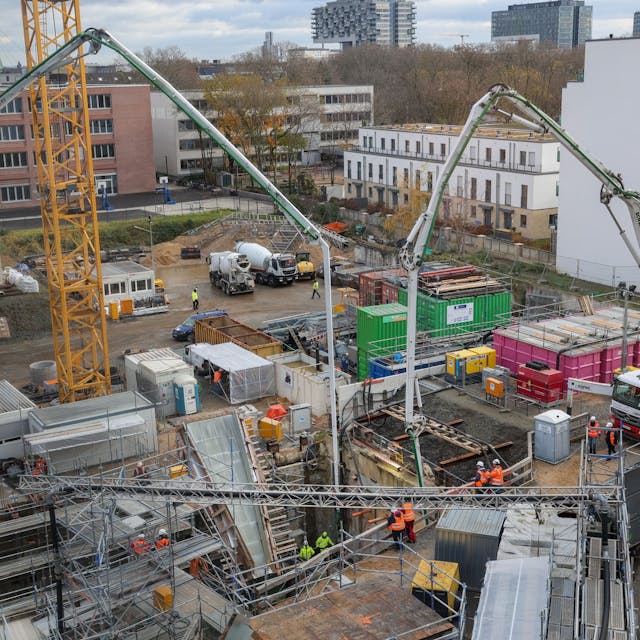 28.11.2023, Köln: Großbetonage auf der Baustelle am Waidmakt.

Foto: Michael Bause