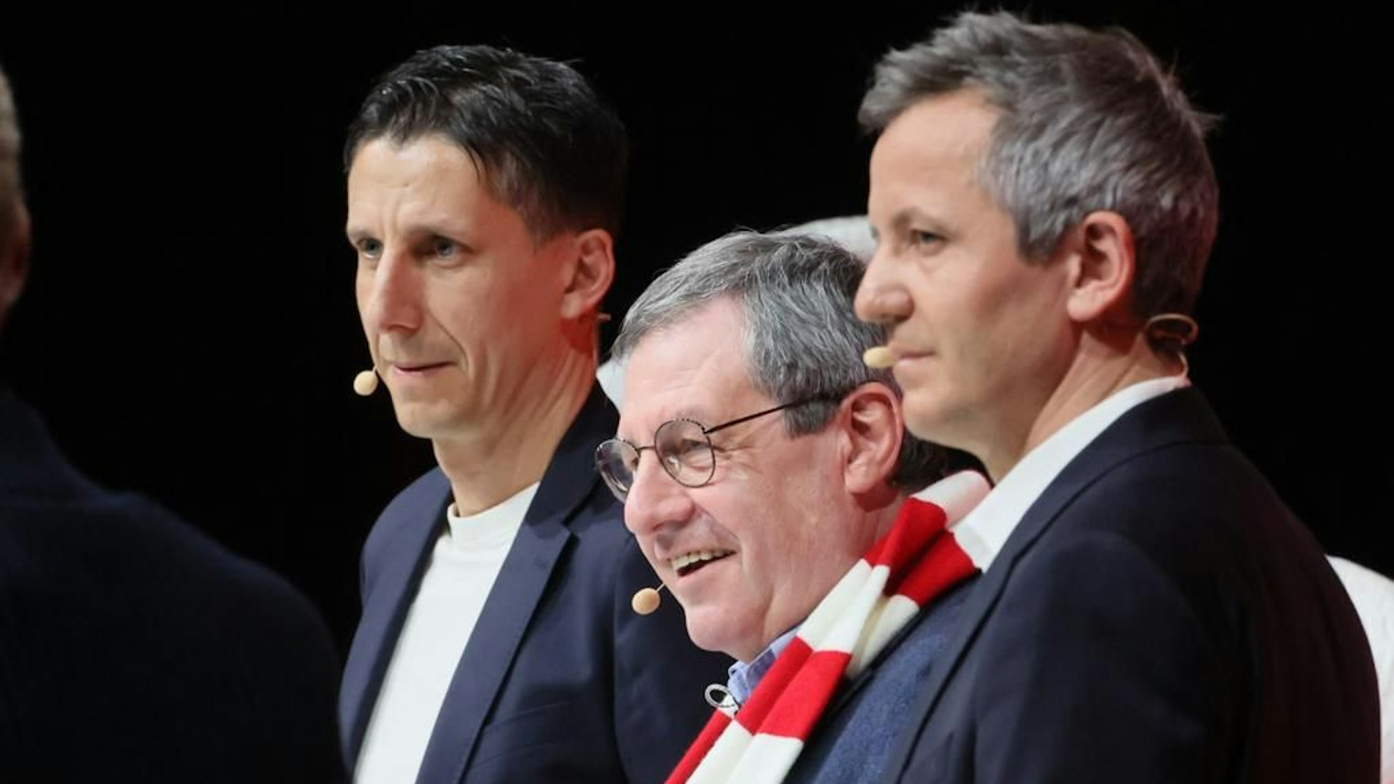 Christian Keller, Werner Wolf und Philipp Türoff waren am Mittwochabend schwer gefordert und stellten sich den Fragen der FC-Mitglieder.