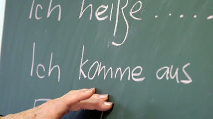 Sprachunterricht für geflüchtete Menschen in Güstrow: Was gehört noch zur Integration?