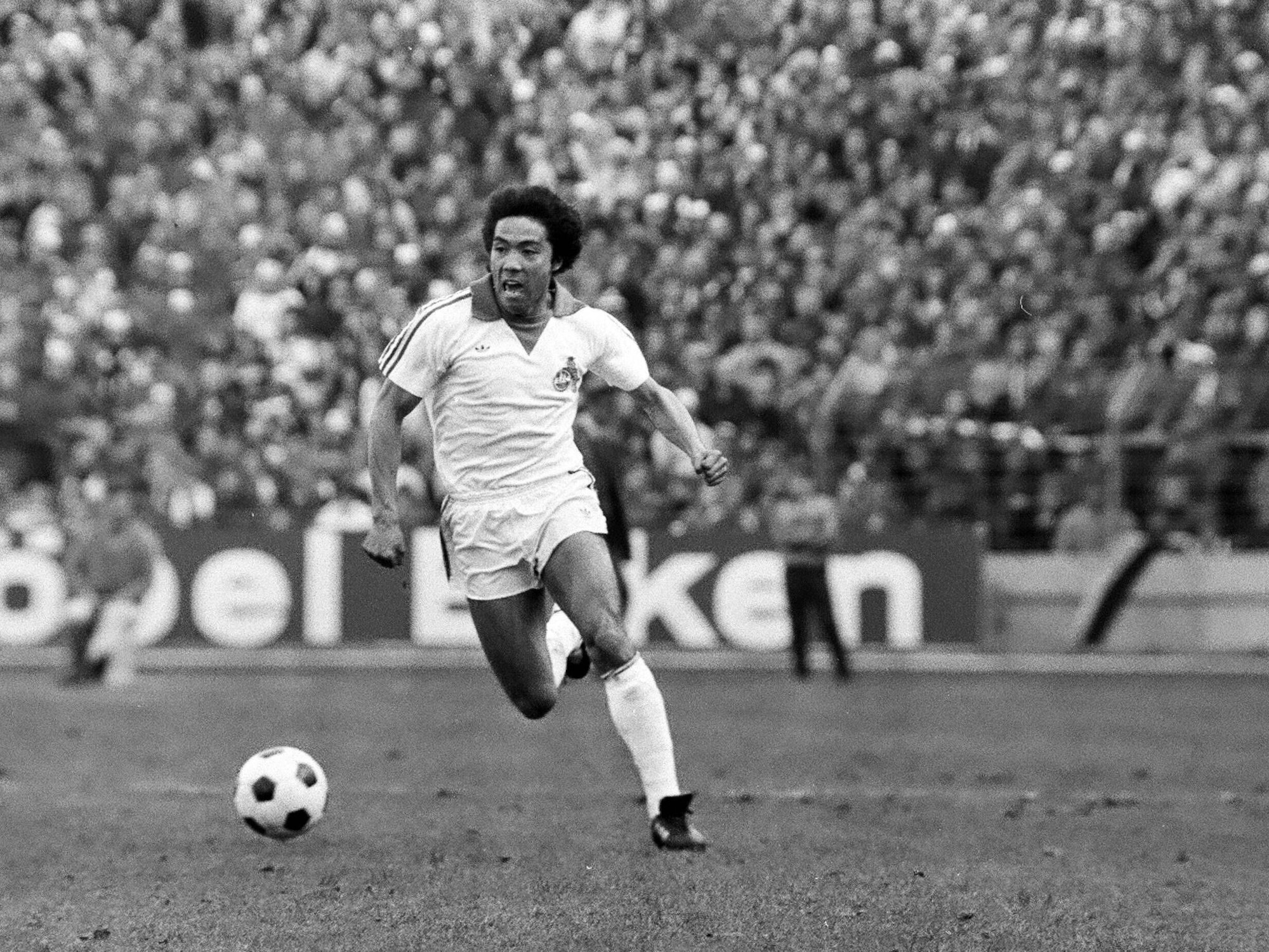 Yasuhiko Okudera (1. FC Köln) beim DFB-Pokalfinale im Jahr 1978 gegen Fortuna Düsseldorf.