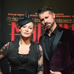 Jana und Thore Schölermann bei der Jubiläumsshow von „Moulin Rouge“ im Kölner Musical Dome.