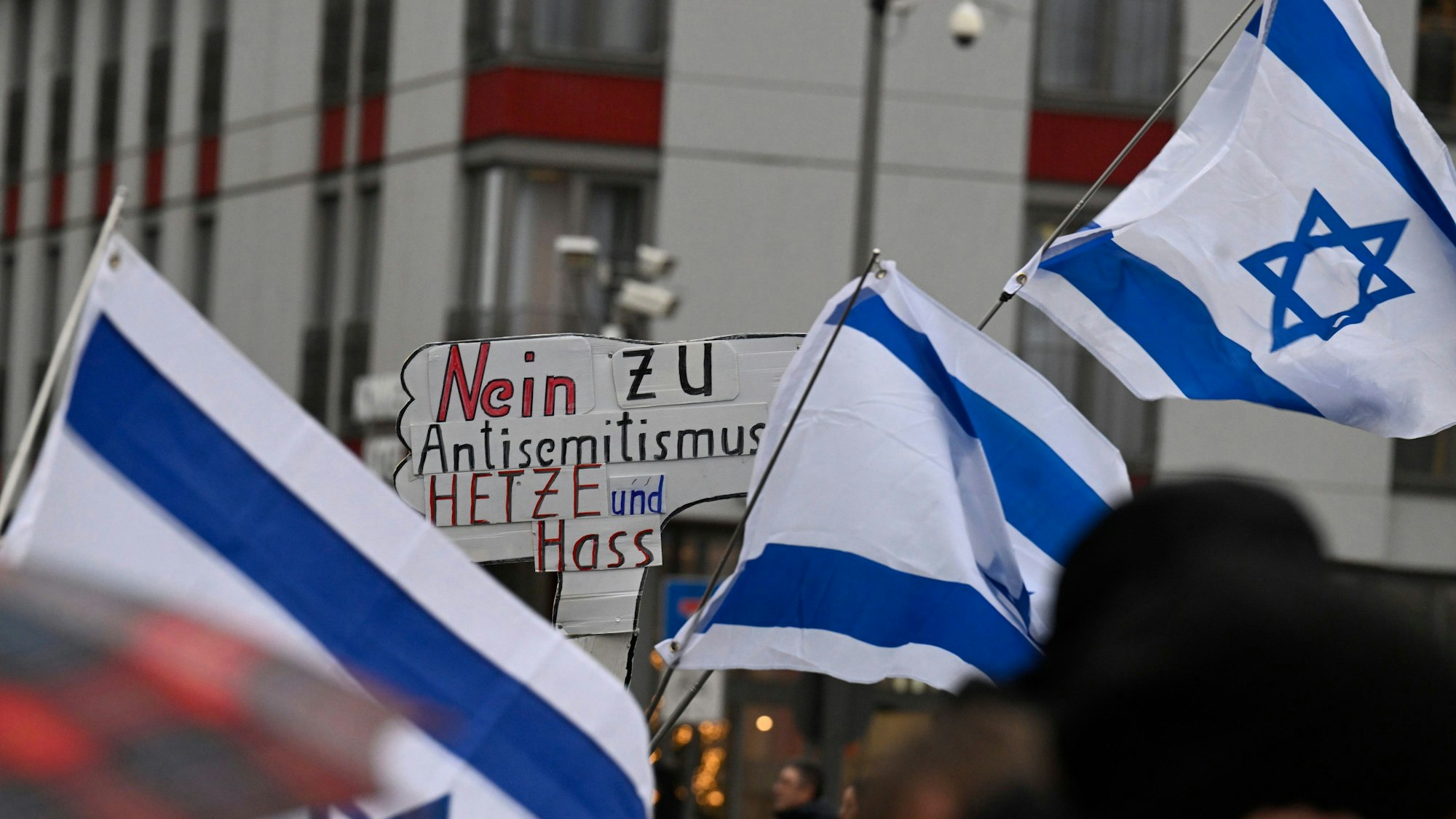 Nordrhein-Westfalen, Köln: Eine Demo gegen Antisemitismus (Archivbild)