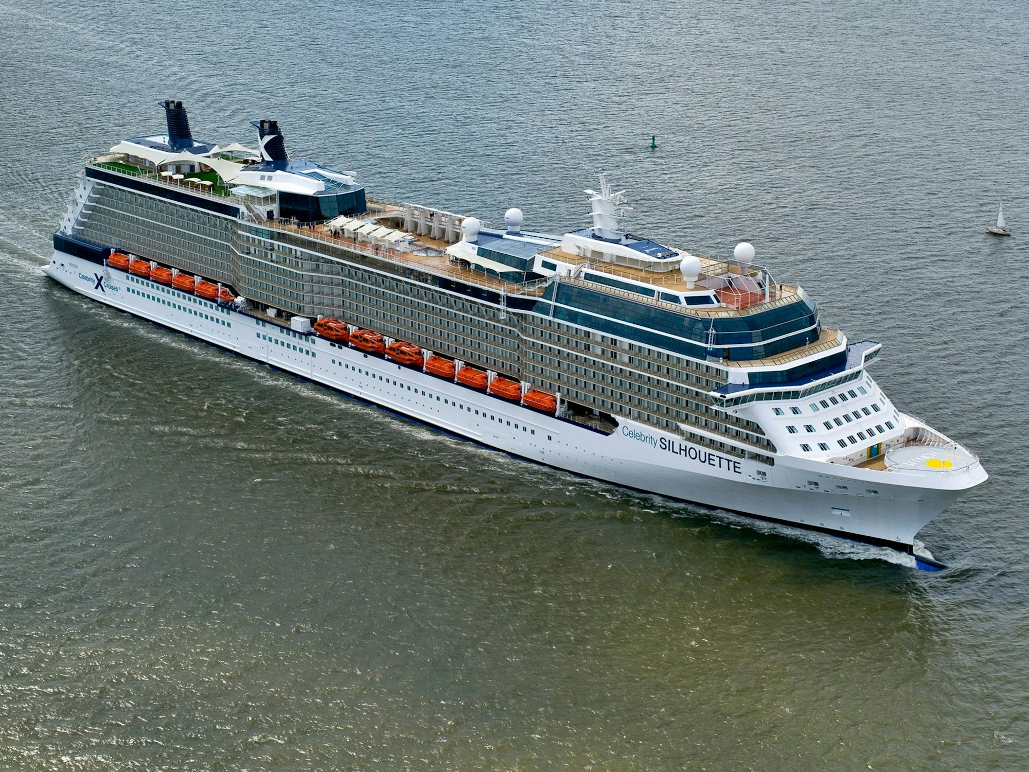 Das Kreuzfahrtschiff „Celebrity Silhouette“ der Reederei Celebrity Cruises.