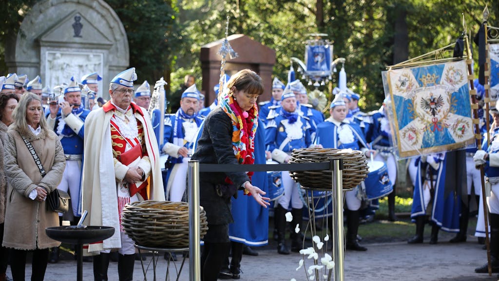 OB Henriette Reker bei der Beerdigung von Fro Kuckelkorn.