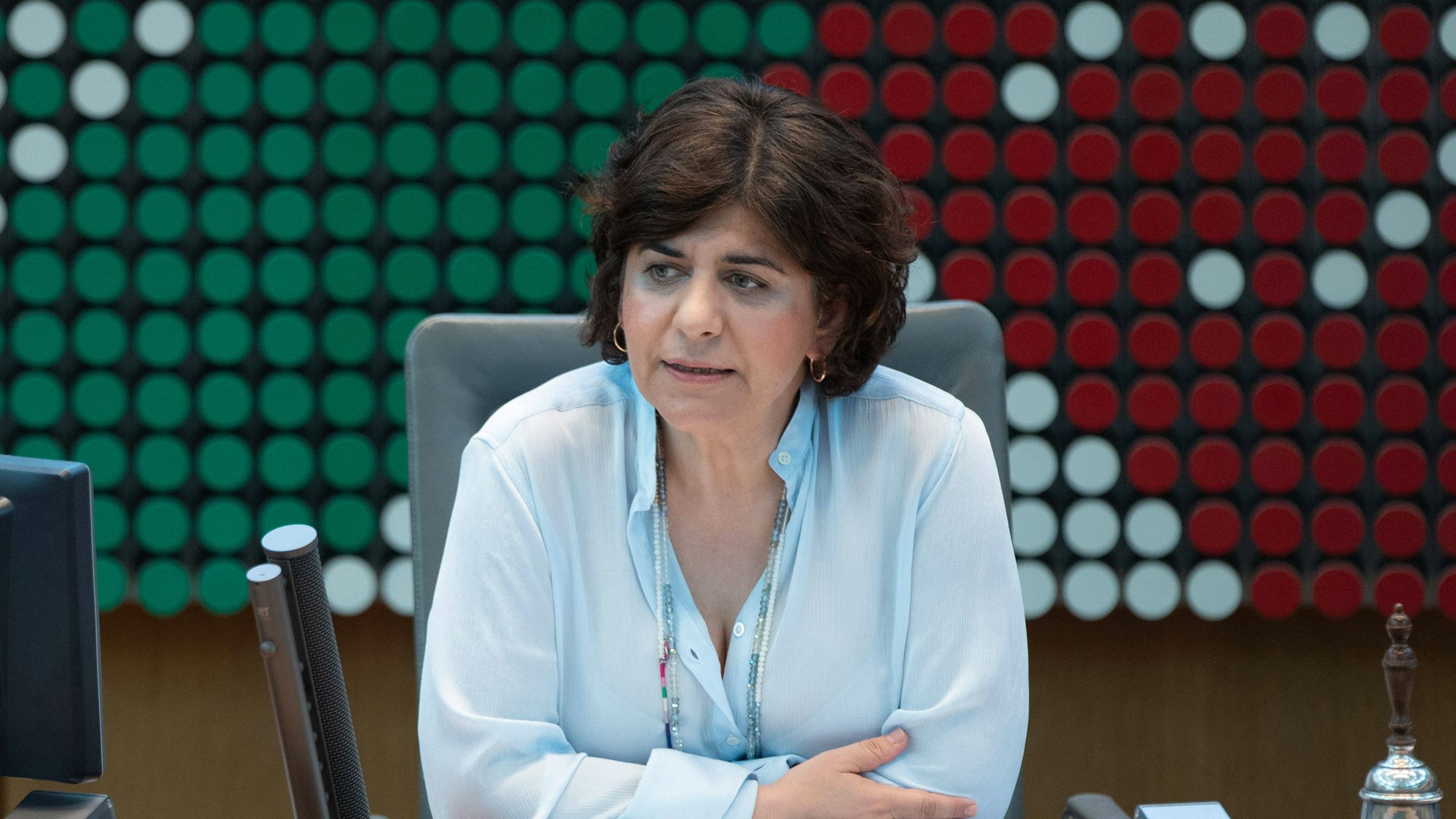 Berivan Aymaz erlebt im Landtag von NRW, wie die AfD die Debatte verroht.