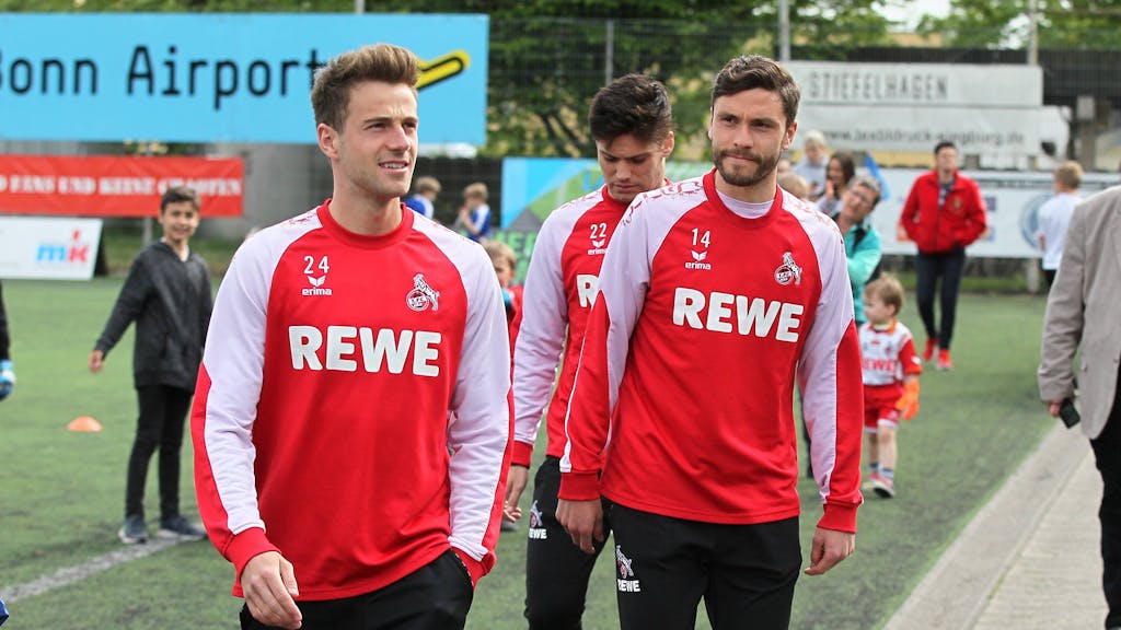 Lukas Klünter, Jorge Meré und Jonas Hector bei einem Termin mit dem 1. FC Köln in Siegburg.