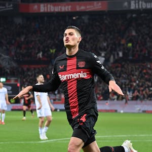 Patrik Schick bejubelt eines seiner drei Tore gegen Bochum im Dezember.