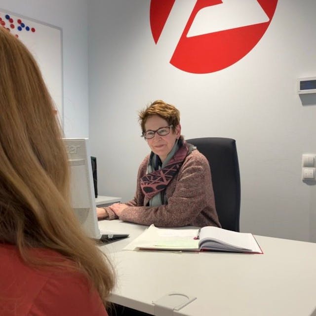Susanne Konrad vermittelt für das Projekt „Sellen2Go“ der Agentur für Arbeit möglichst unkompliziert Stellen in Köln.