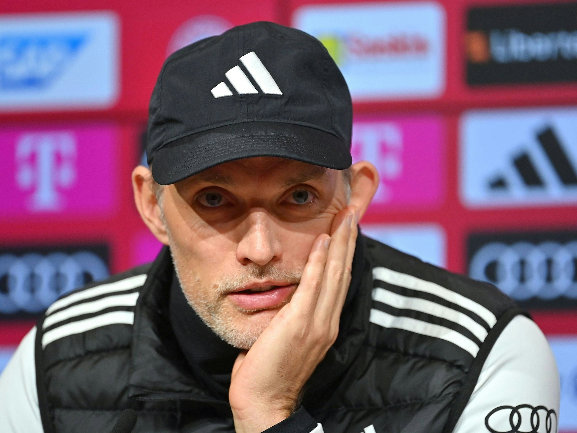 Thomas Tuchel nach dem Spiel gegen Borussia Mönchengladbach am Samstag (3. Februar 2024) auf der Pressekonferenz.