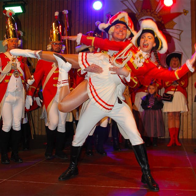 Das Bild zeigt das Euskirchener Tanzpaar während ihres Auftritts.
