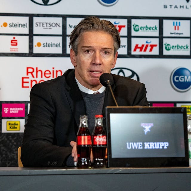 Egal ob Angriff, oder Vereidigung: KEC-Coach Uwe Krupp will den besten Profi, der für die Haie zu haben ist, nach Köln holen.