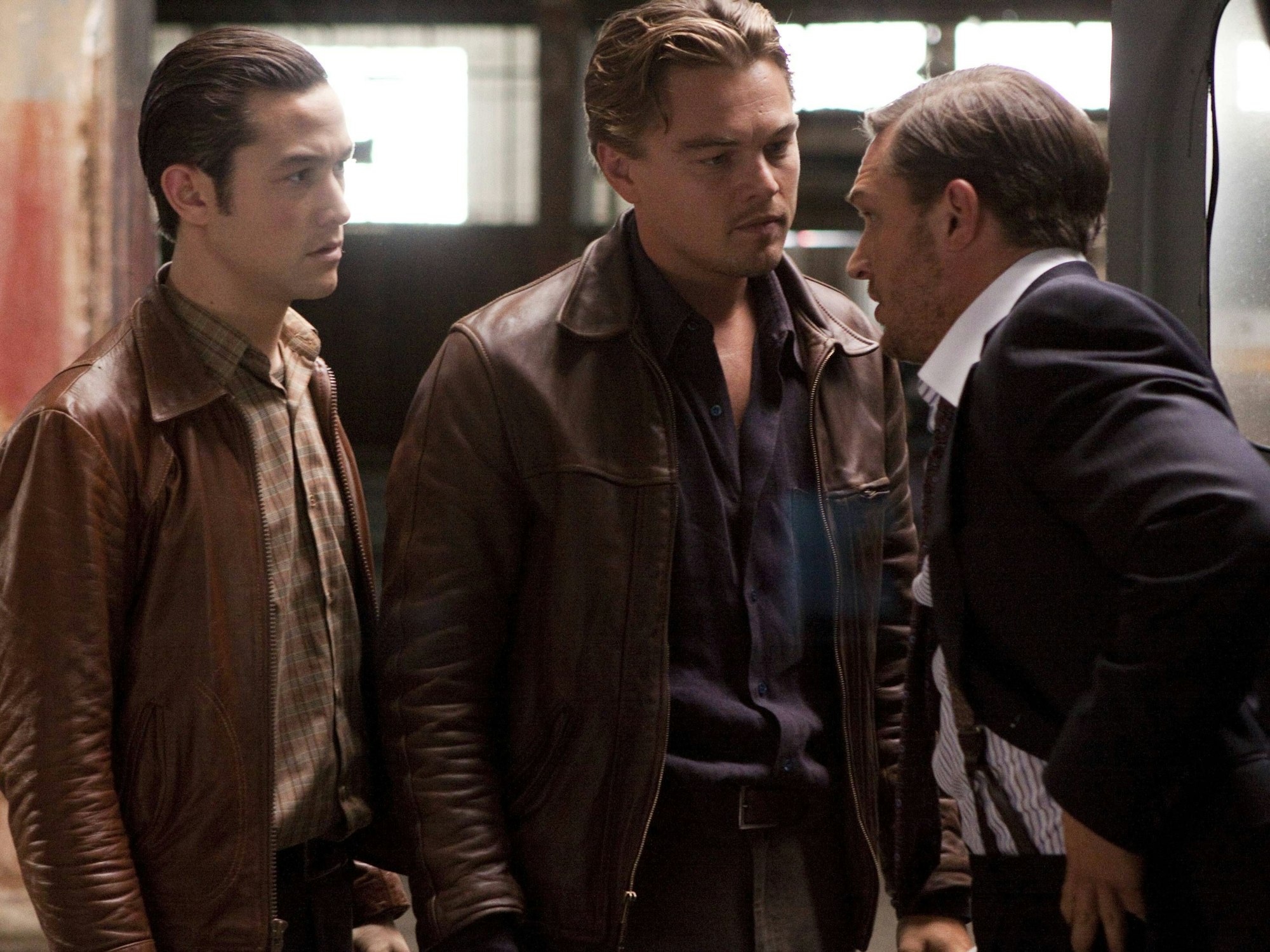 Joseph-Gordon-Levitt und Leonardo DiCaprio im Film Inception von 2011