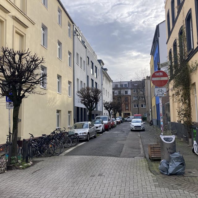 Blick in eine Anwohnerstraße in Ehrenfeld