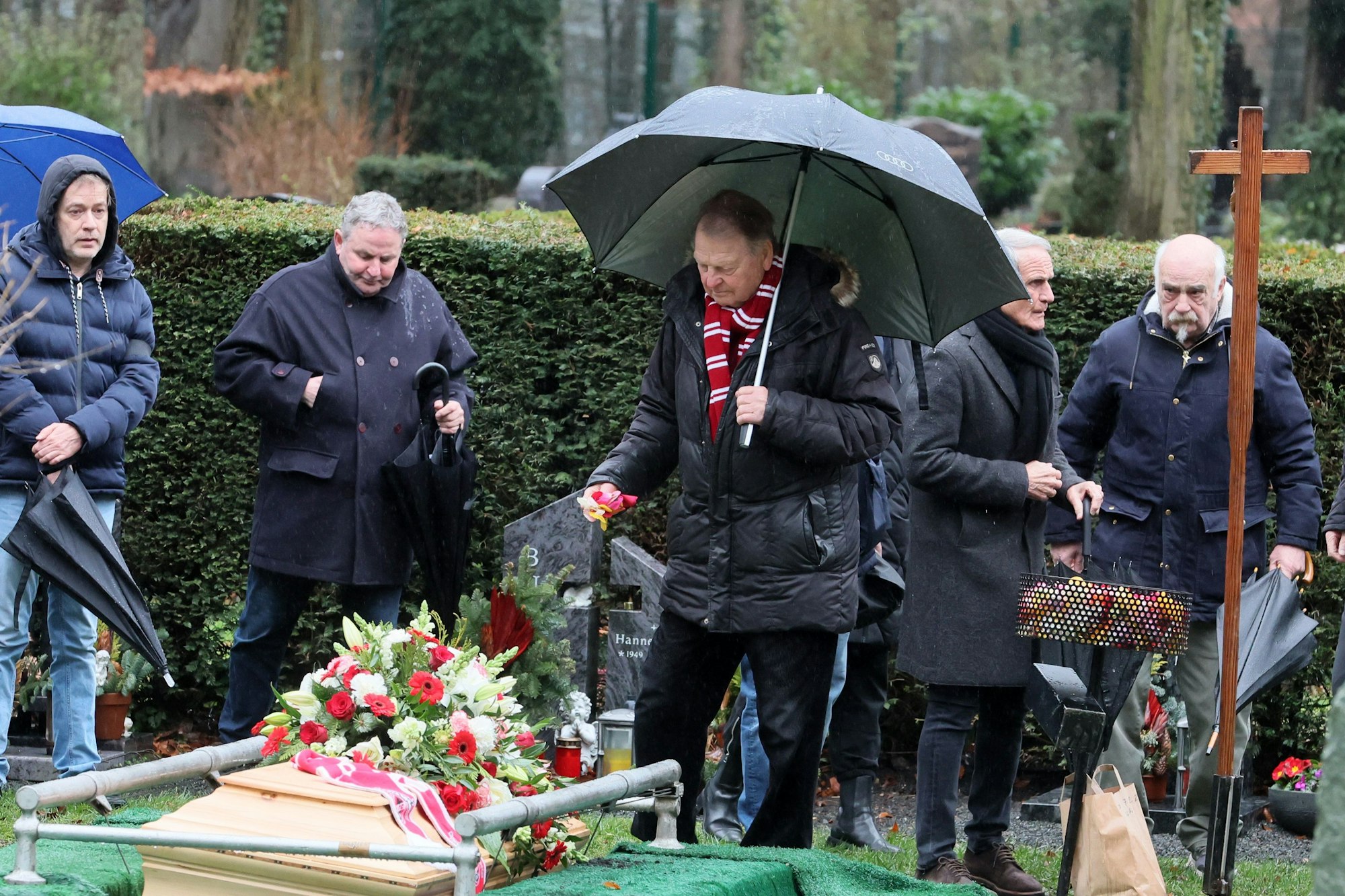 Beerdigung des ehemaligen Spielers vom 1. FC Köln, Heinz Simmet.