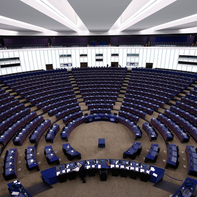 Blick auf das leere Europäische Parlament.