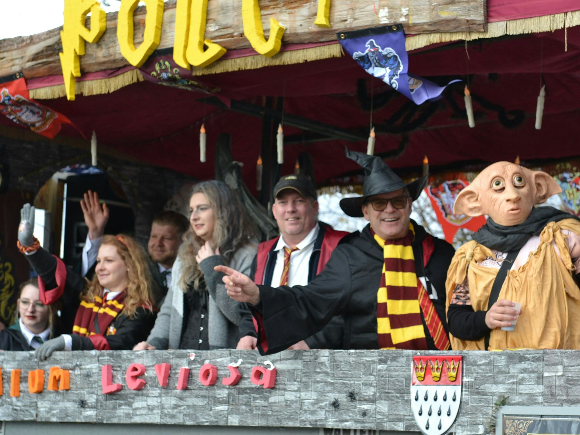 Insgesamt elf aus dem Doppelort stammende Gruppen beteiligten sich am Sonntag am Karnevalszug in Füssenich/Geich.